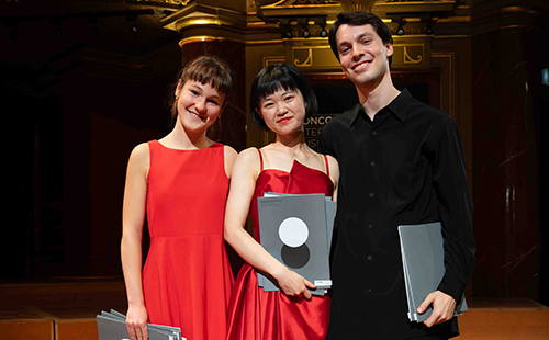 快讯：2025年日内瓦国际中提琴比赛收官，罕见诞生并列冠军